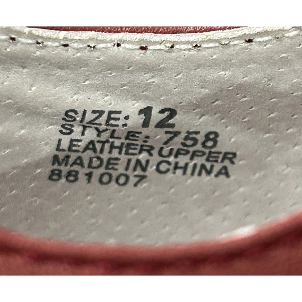 L'Amour Classic Red Leather Mary Jane Shoes Perforated Girls Size 12 NWOB